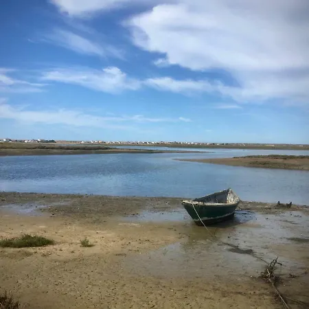 Victory Village Sea Views דירה קינטה דו לאגו