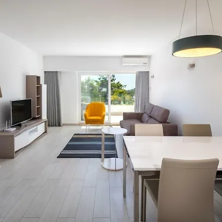 Victory Village Sea Views Apartment *